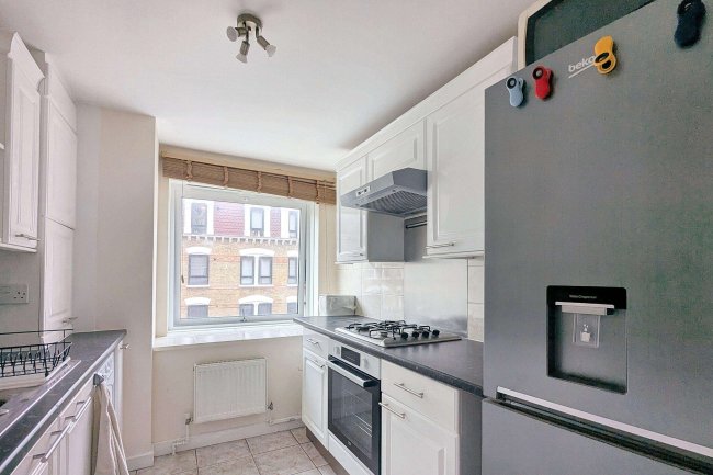 Flat 62, 32 Vale Royal House, 36 Newport Court, Leicester Square, London WC2H 7PY 4