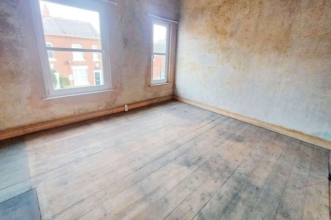 5 Elm Grove, Sale, M33 7JZ 5