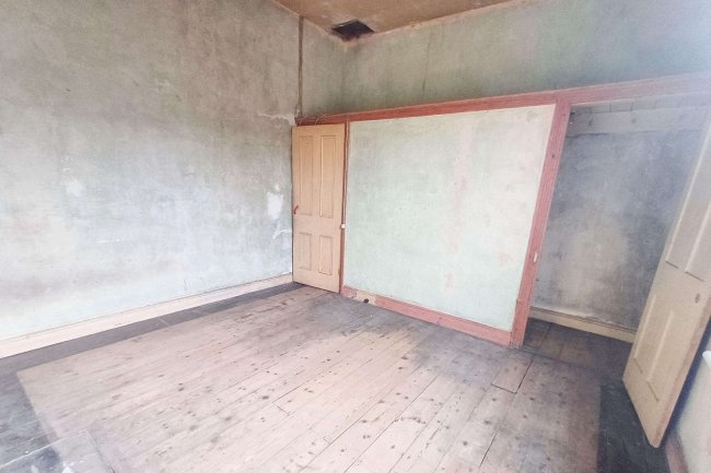 5 Elm Grove, Sale, M33 7JZ 5