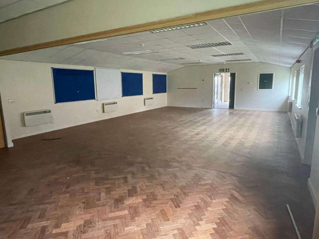 Building to the west of Dundas Terrace, Marske-by-the-Sea, Redcar, TS11 6JF 7