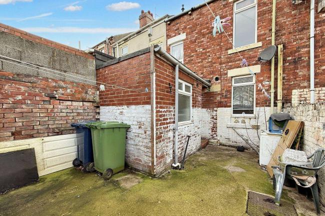 36 Helmsdale Avenue, Gateshead, NE10 0JD 7