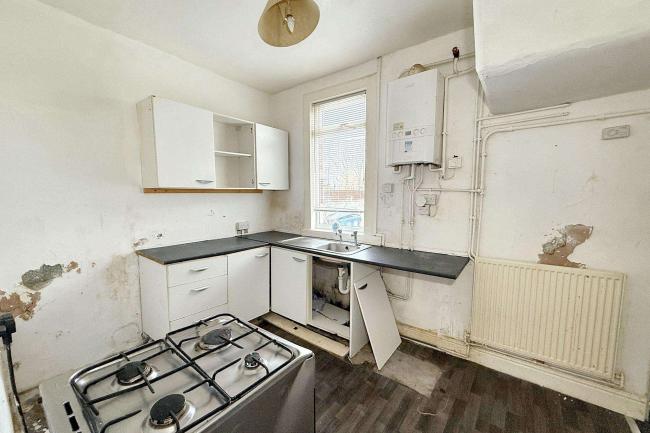 36 Helmsdale Avenue, Gateshead, NE10 0JD 7