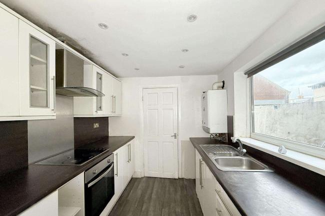 Flat 1, 44 Roker Avenue, Sunderland, SR6 0HX 3