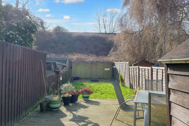 198A Eversley Avenue, Bexleyheath, DA7 6SW 5