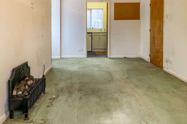 Flat 1 Saxon Court, 1 Roman Way, Billingshurst, RH14 9QU 7