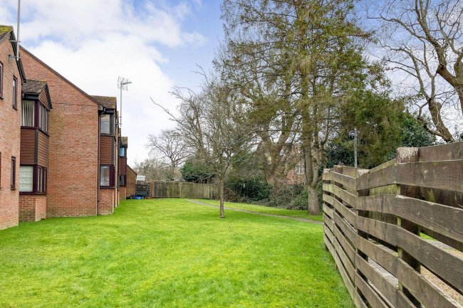 Flat 1 Saxon Court, 1 Roman Way, Billingshurst, RH14 9QU 7