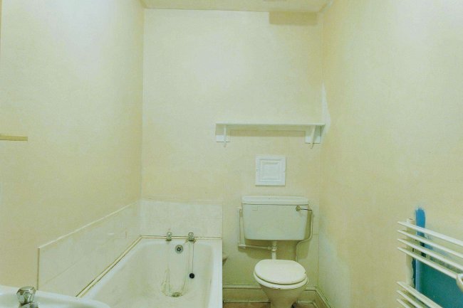 45B Adelaide Grove, Shepherd's Bush, London W12 0JU 4