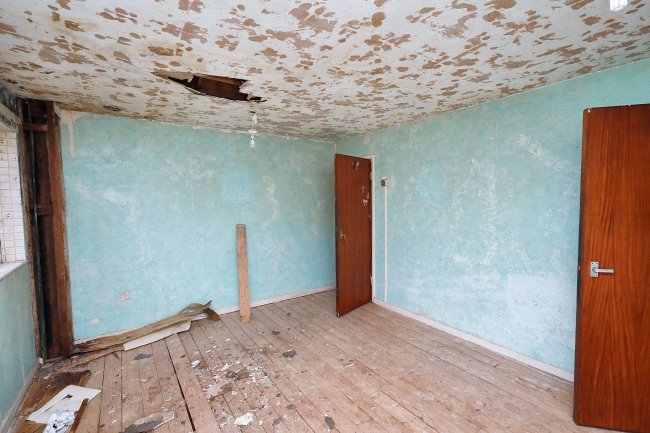 9 Merlin Close, Northolt UB5 6JG 8