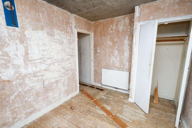 9 Merlin Close, Northolt UB5 6JG 8