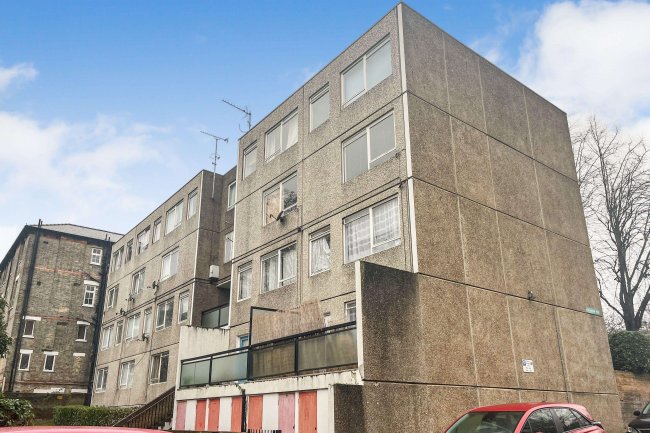 Flat 6, 24 Carlton Drive, Putney, SW15 2BN 3