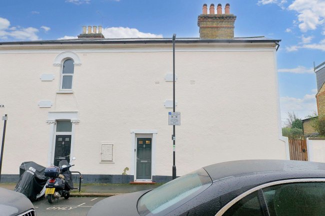 26a Thornbury Road, Streatham Hill, London SW2 4DJ 4