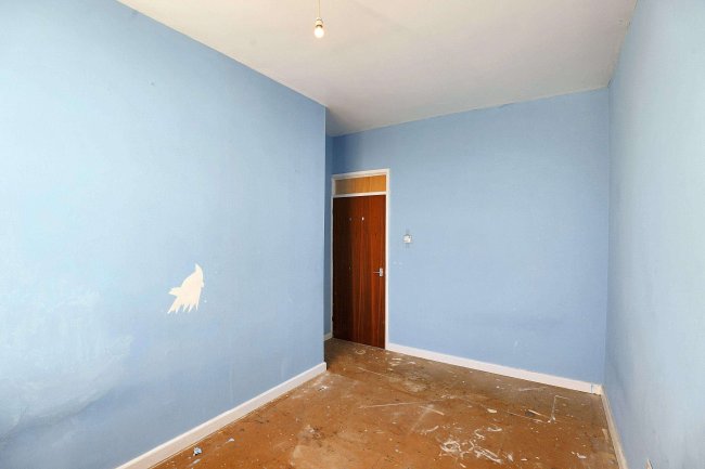 3 Cedar House, Byron Road, Devizes, Wiltshire, SN10 5FA 4