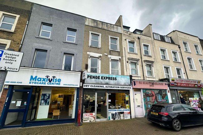 86 High Street, Penge, London, SE20 7HB 40