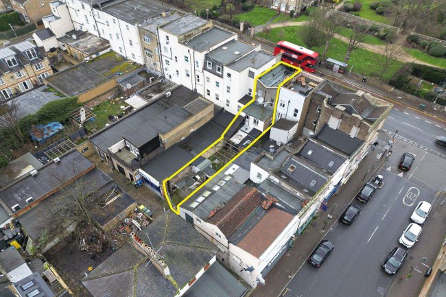 86 High Street, Penge, London, SE20 7HB 40