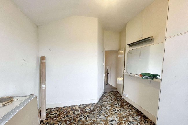 18 Heathview Road, Thornton Heath, Surrey CR7 7PL 10