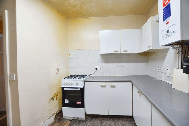 First Floor Flat, 139B Prince Regent Lane, London, E13 8RY 10