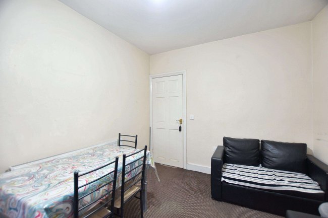 First Floor Flat, 139B Prince Regent Lane, London, E13 8RY 10