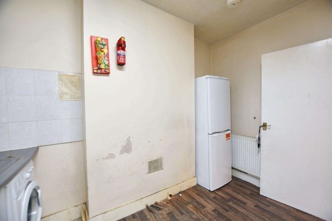 First Floor Flat, 139B Prince Regent Lane, London, E13 8RY 10