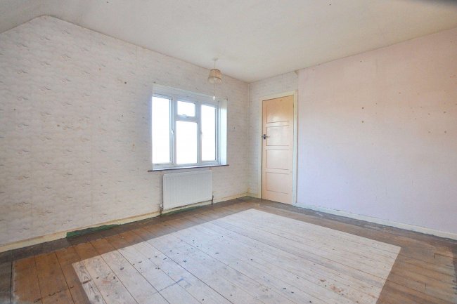 63 Barnes Crescent, Wimborne, Dorset, BH21 2AY 5