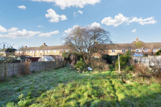 63 Barnes Crescent, Wimborne, Dorset, BH21 2AY 5