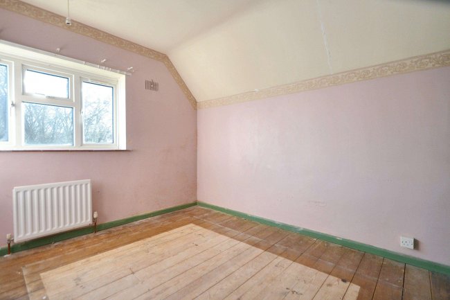 63 Barnes Crescent, Wimborne, Dorset, BH21 2AY 5