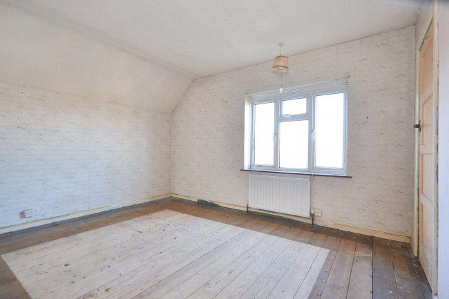 63 Barnes Crescent, Wimborne, Dorset, BH21 2AY 5