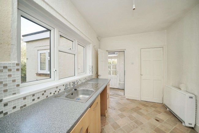 6 Dean Road, West Tytherley, Salisbury, Hampshire, SP5 1NR 6