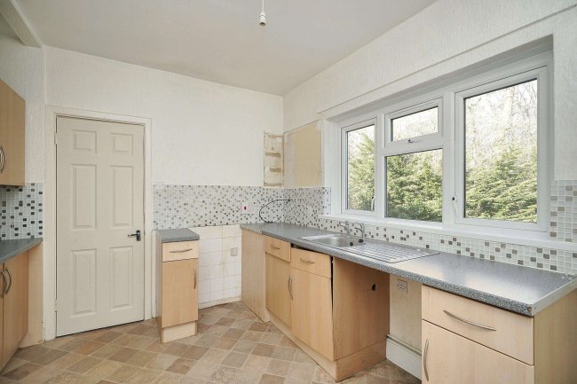 6 Dean Road, West Tytherley, Salisbury, Hampshire, SP5 1NR 6