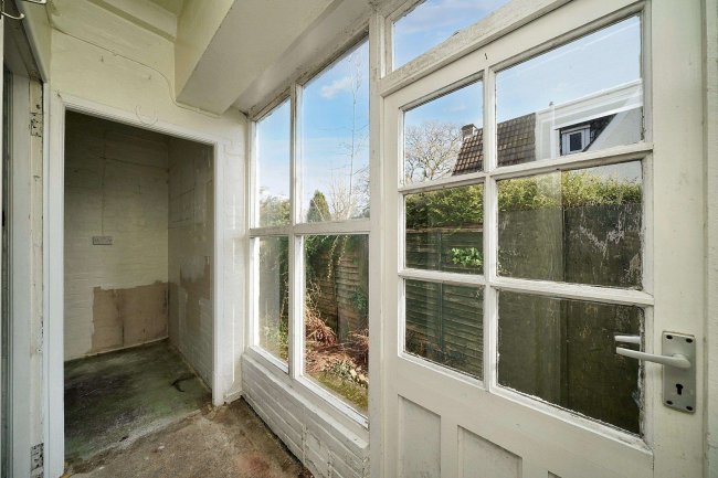 6 Dean Road, West Tytherley, Salisbury, Hampshire, SP5 1NR 6