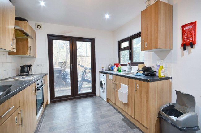 10 Trehurst Street, Clapton, London E5 0EB 1