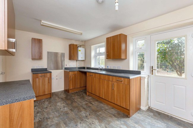 68 Croxford Gardens, Kidlington, Oxfordshire, OX5 1XD 5