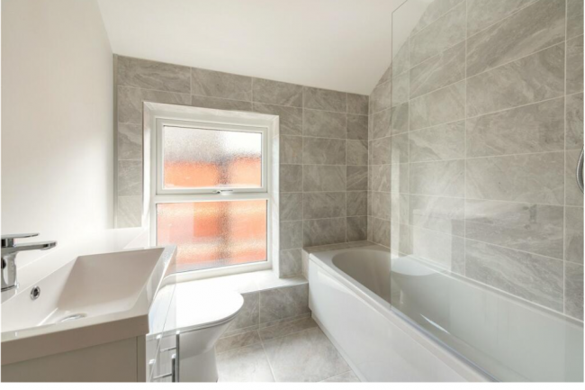 First Floor Flat, 68 High Street, Sunninghill, Ascot, SL5 9NN 9