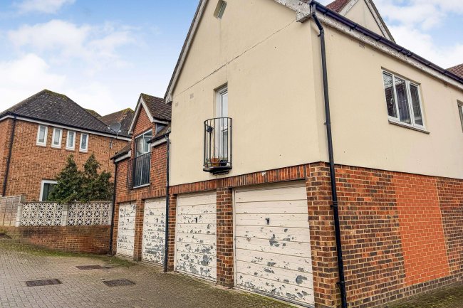 Garage 3, Oakdene Mews, Sutton, SM3 9LE 10