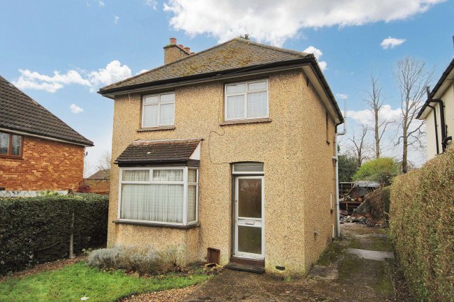 50 The Crescent, Abbotts Langley, Hertfordshire, WD5 0DS 3