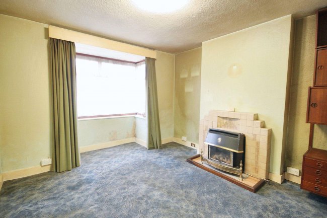 50 The Crescent, Abbotts Langley, Hertfordshire, WD5 0DS 3