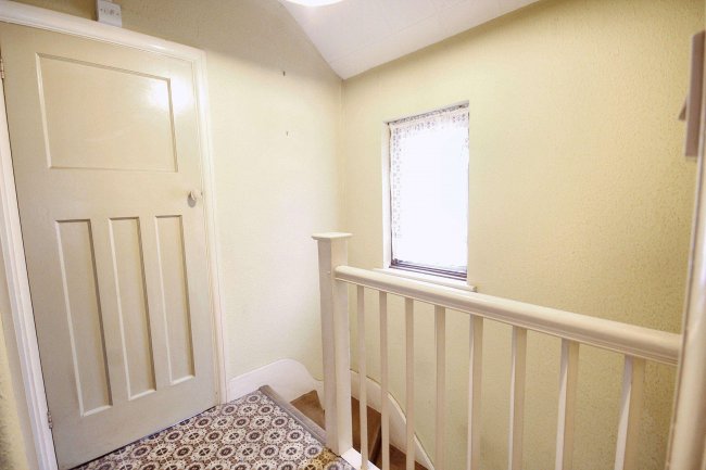 50 The Crescent, Abbotts Langley, Hertfordshire, WD5 0DS 3