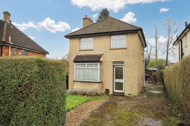 50 The Crescent, Abbotts Langley, Hertfordshire, WD5 0DS 3