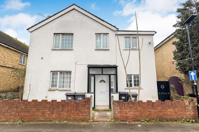 5 Cromwell Street, Hounslow, London, TW3 3LQ 8