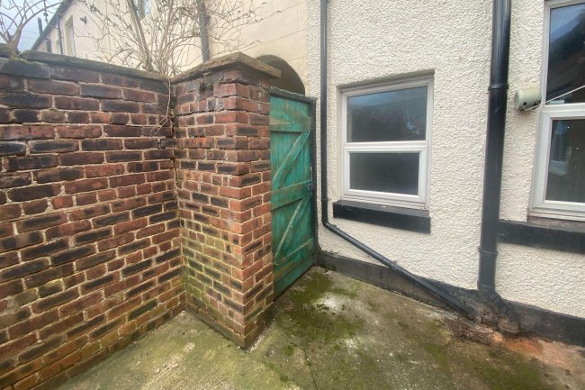 144 Milbourne Street, Carlisle, Cumbria, CA2 5XB 5