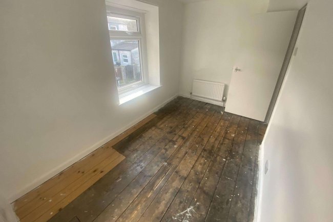 6 Queen Street, Cleator Moor, CA25 5BH 9