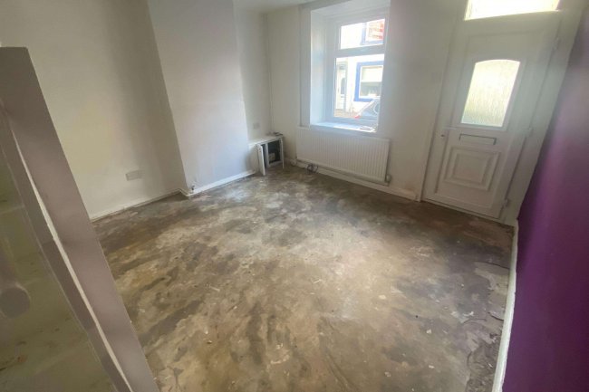 6 Queen Street, Cleator Moor, CA25 5BH 9