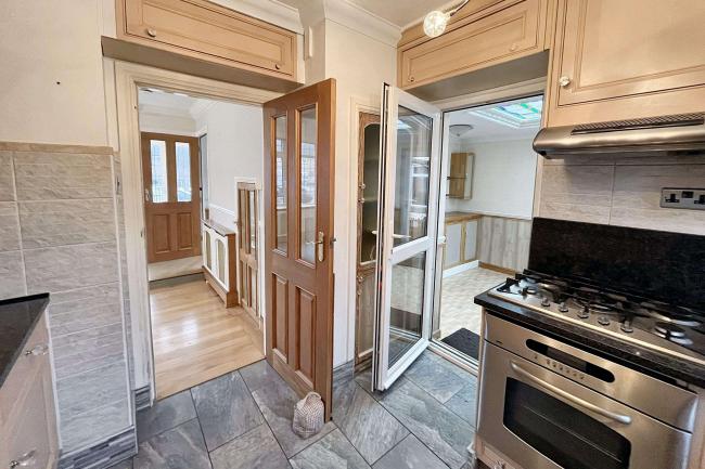 173 Repton Road, Orpington, BR6 9HZ 7