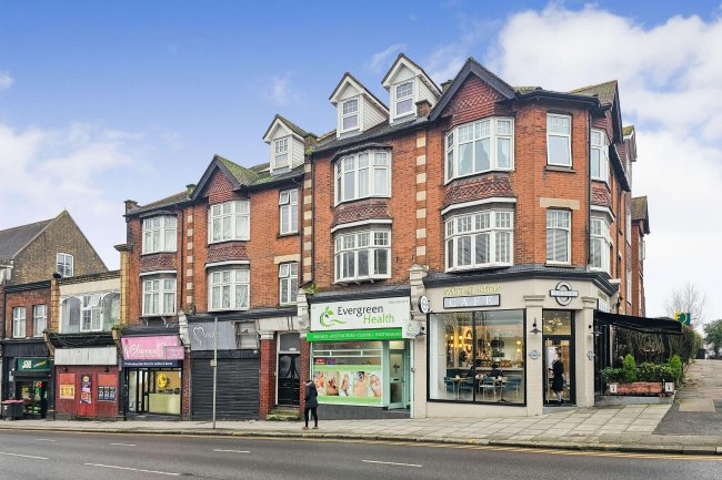 9A High Street, Barnet, London, EN5 5UE 18