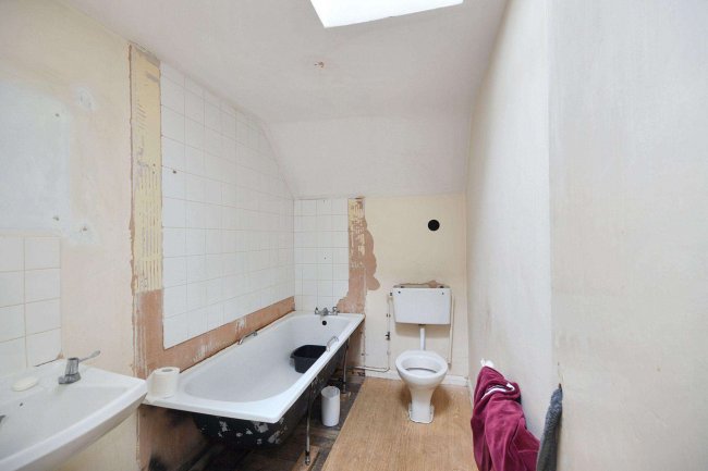 Flat C, 2 Kingdon Road, West Hampstead, London NW6 1PH 1