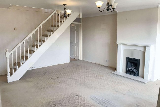 3 Felsted Road, Billericay, Essex CM11 2EE 6