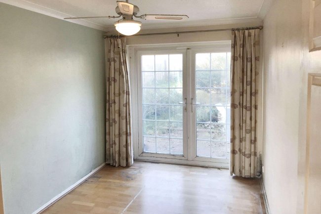 3 Felsted Road, Billericay, Essex CM11 2EE 6