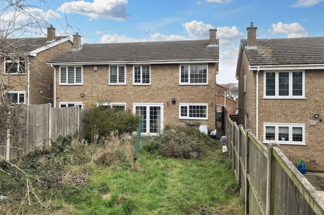 3 Felsted Road, Billericay, Essex CM11 2EE 6