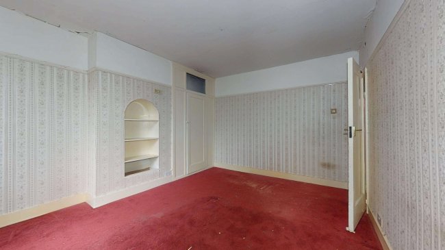 30 Oakwood Crescent, Winchmore Hill, London, N21 1PB 4