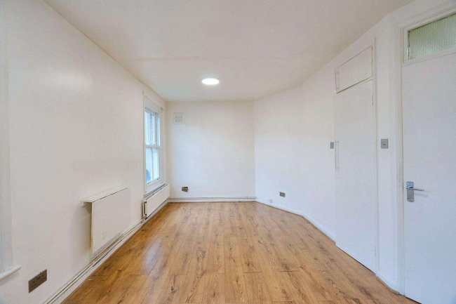 96B Wakeman Road, London NW10 5DH 2