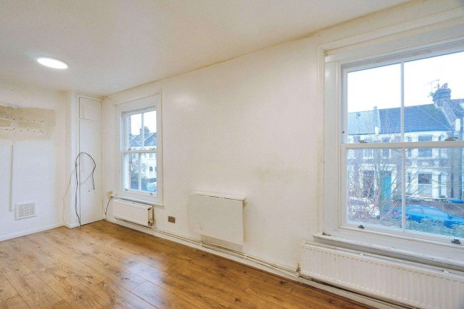 96B Wakeman Road, London NW10 5DH 2